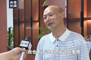 TA：利物浦左后卫欧文-贝克因苏联杯染黄2次，无缘出战阿森纳